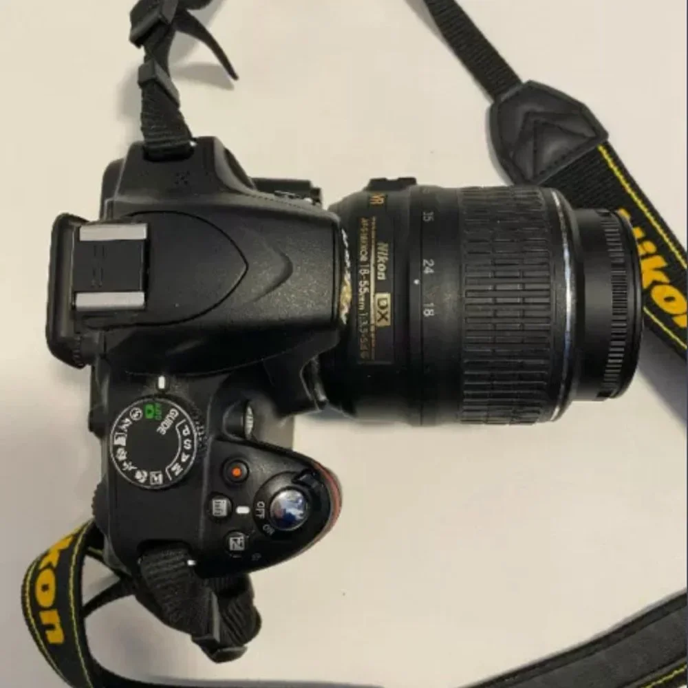 Nikon DSLR Camera D3200 Bundle With Two Lens, Timelapse Remote and More - Picture 7 of 12
